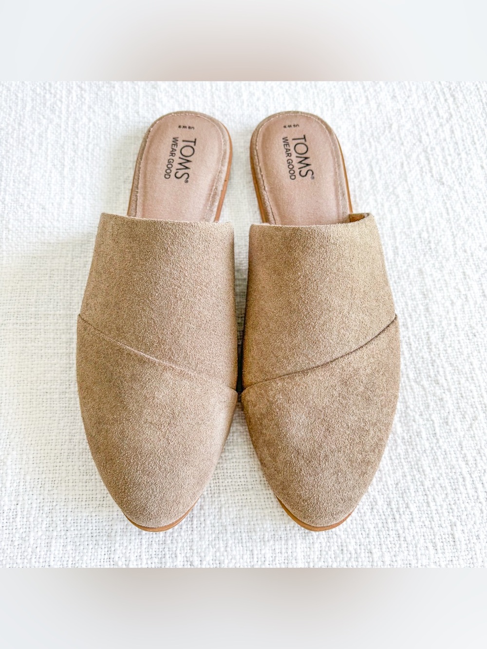 Toms slip-on flats. - Picture 3 of 10